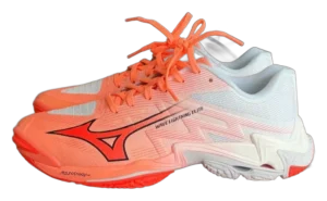 Mizuno Wave Lightning Elite